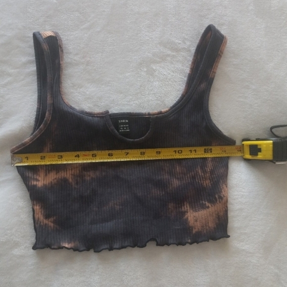 SHEIN RIBBED CROP TOP NOTCHED NECKLINE. WOMENS SIZE S. - Picture 8 of 11
